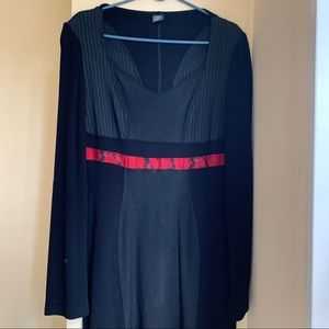 Long Sleeve Black Scoop Neck Dress 10 Legatte